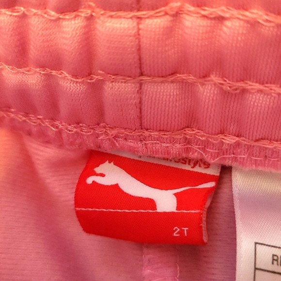 Puma dark pink/silver long sleeved tee shirt with light pink athletic joggers - Picture 4 of 10